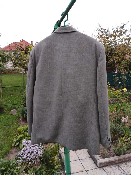 Costum barbati - marimea 54 - calitate si stare foarte buna