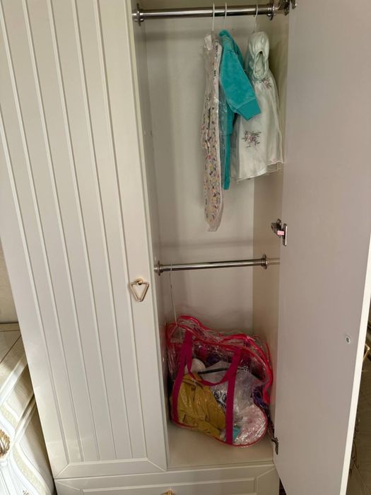 Детский Шкаф  для одежды, состояние почти Новый