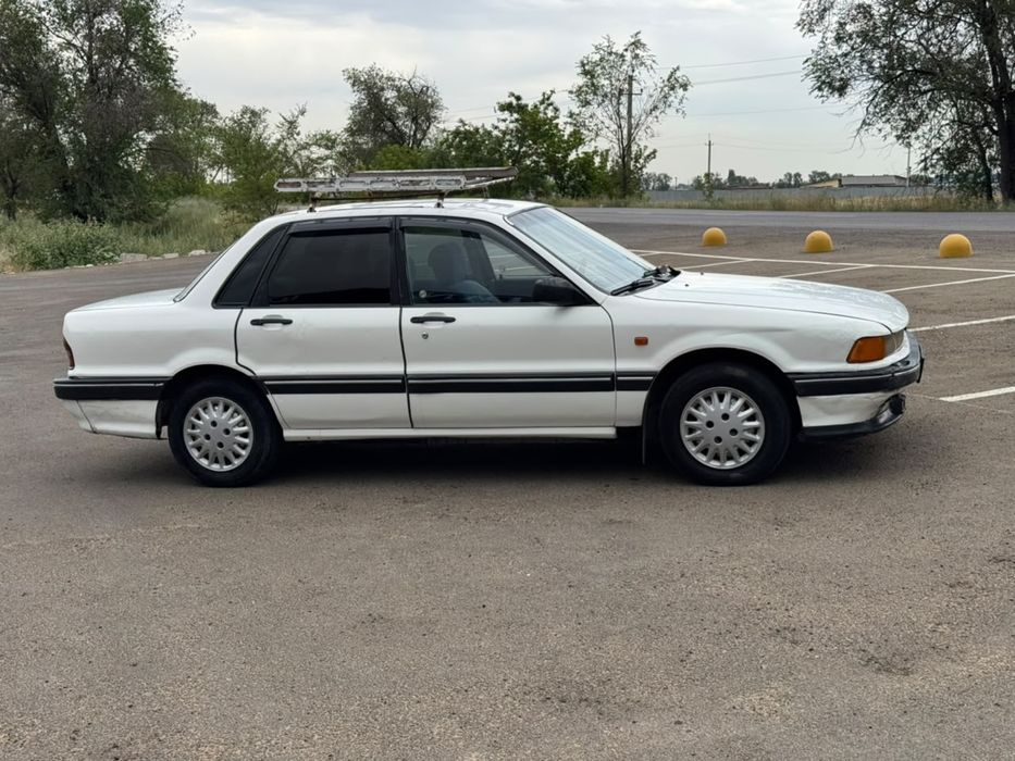 Mitsubichi Galant