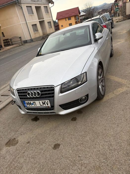 Vând sau schimb Audi A5  Coupe 2008 defect