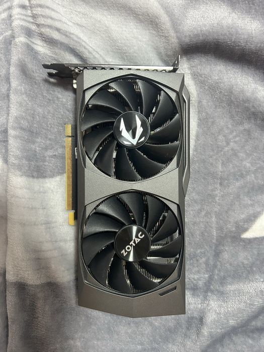 Placa video RTX 3050 zotac