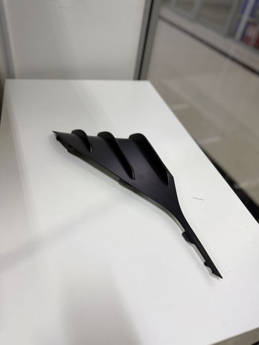 Накладка передний туманка hyundai elantra