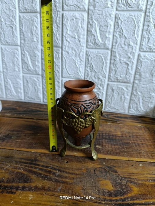 Стар бронзов плътен обков със малка делва