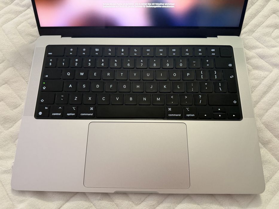 Apple MacBook Pro 14 M3 8GB 1TB Silver | Baterie 100% | 94 cicluri