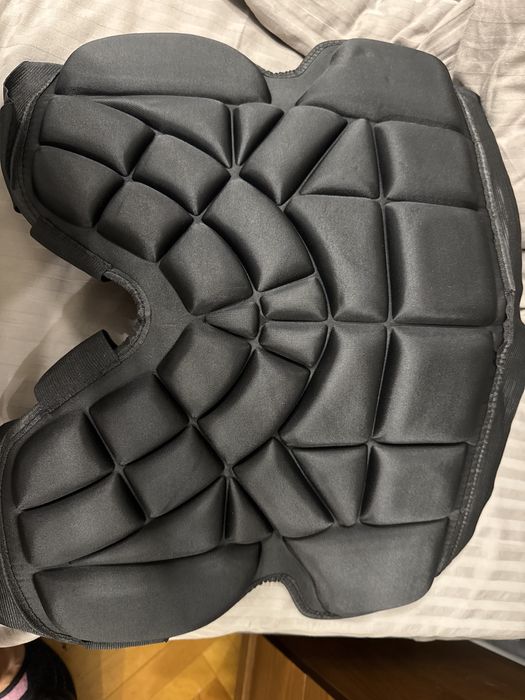 Защита для сноуборда