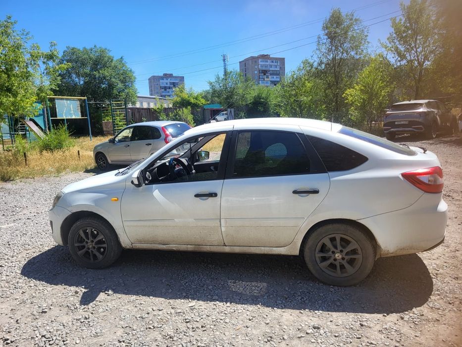 Продам машину срочно