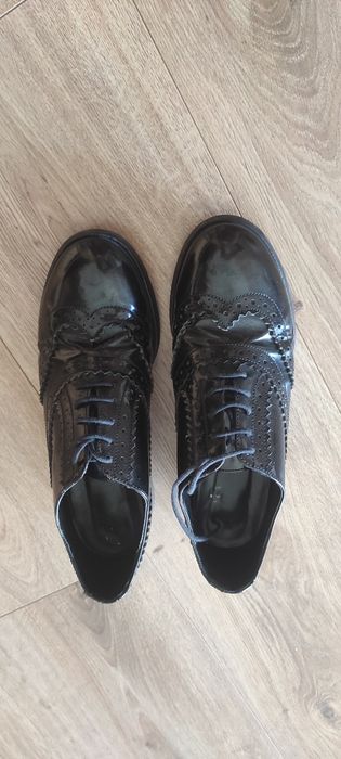 Кожени,лачени обувки Bata