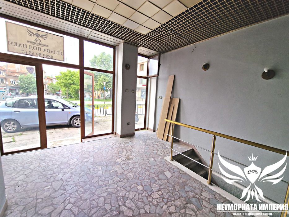 Дава се под наем Магазин в Асеновград - 376 кв.м за 300.9 € - Снимка #11