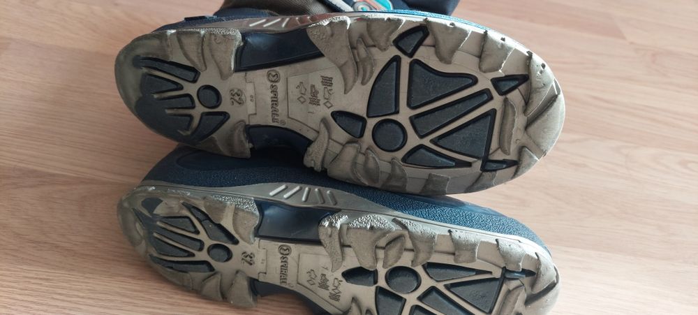 Апрески Колев и Колев с вълна и апрески Cortina 32 номер