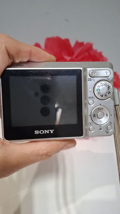 Компактен дигитален фотоапарат камера Sony S730