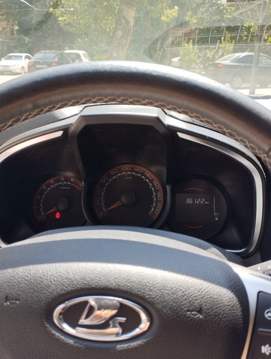 Продается X RAY Cross Lada