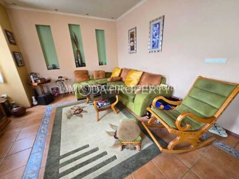 Шок-отстъпка, топ локация — къща с морска панорама във Варна