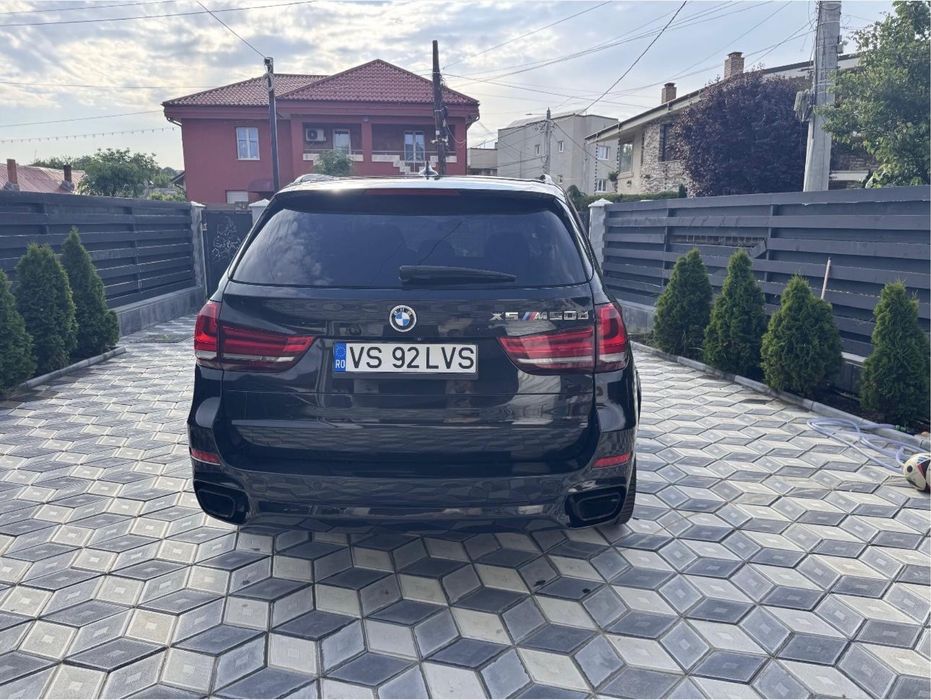 BMW X5 F15 M50 din fabrica 381CP 7 Locuri fara probleme