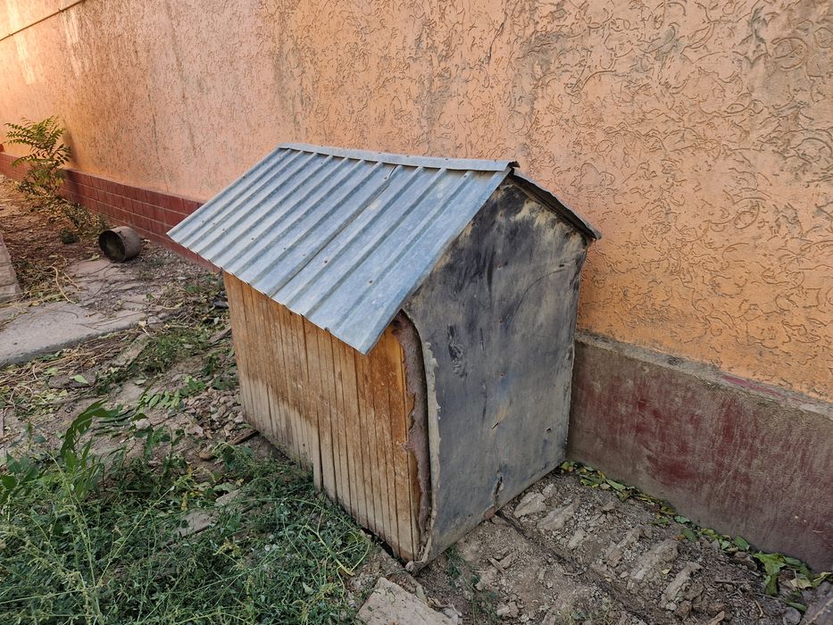 Домик для собак из дерево