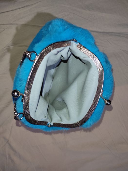 Женская сумочка-кролик