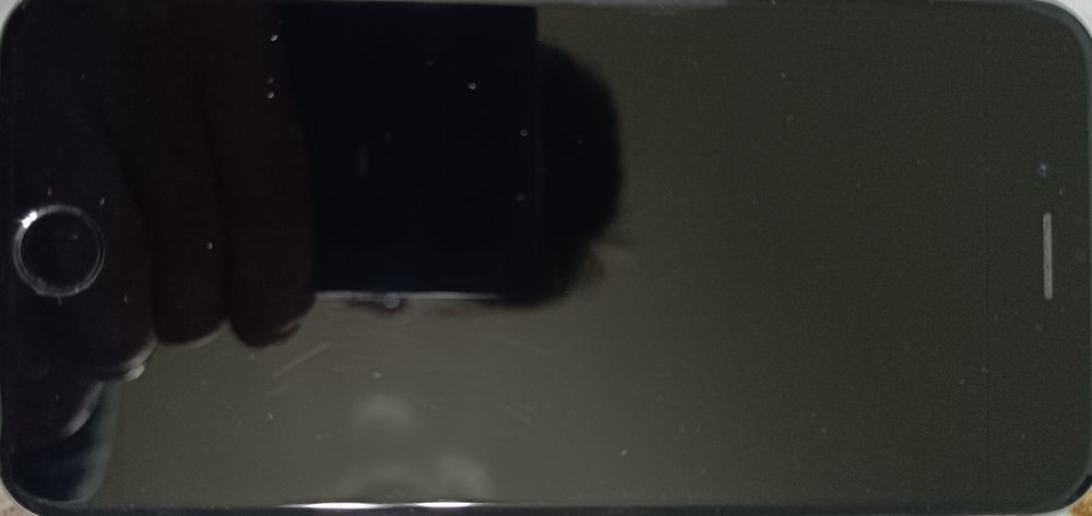 Продам iPhone 6S за 18000