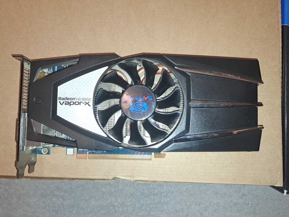 Placa Video Sapphire AMD Radeon HD 6850 Vapor-X, 1024MB, GDDR5 BOX