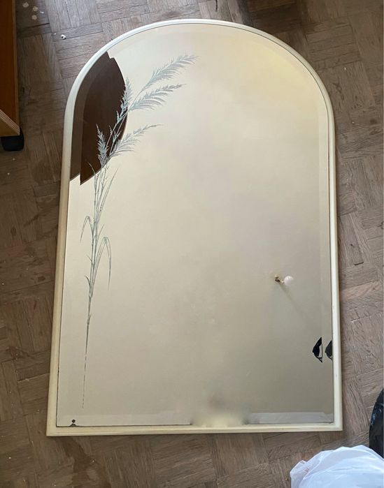 Oglinda mare cu design floral