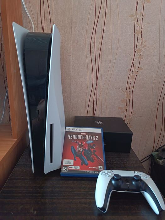 Продам игровую консоль PS5