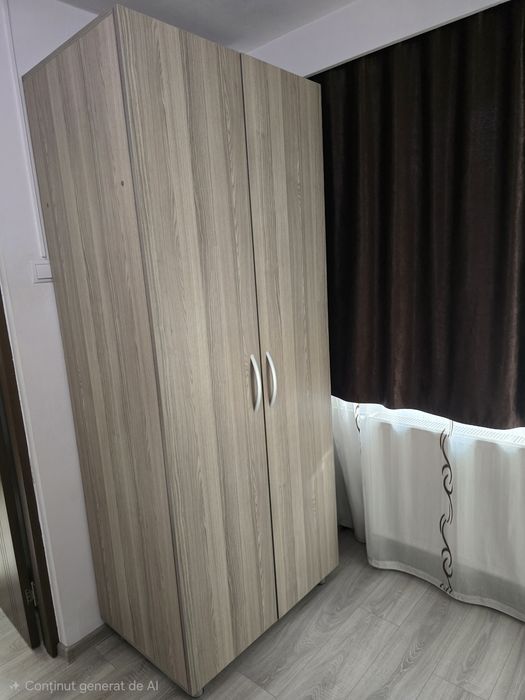 De vânzare șifonier cu 2 uși