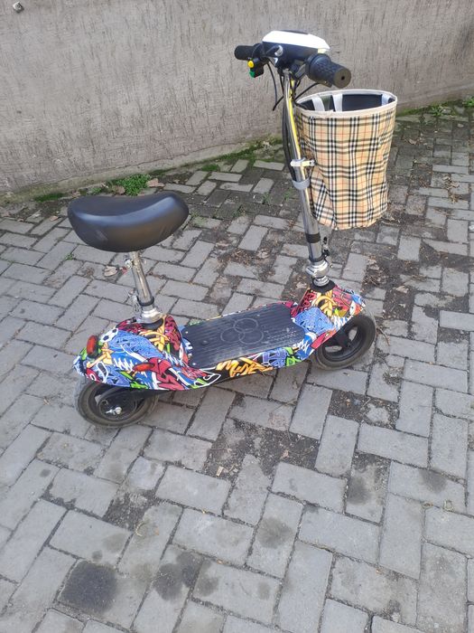 Электросамокат  почти новый