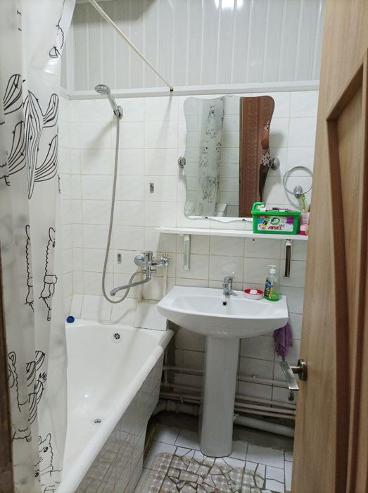 Kvartira 3 xona sotiladi