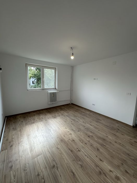 Apartament 1 camera Tatarasi Flora