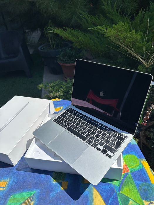 MacBook Air M1 8/256 EAC