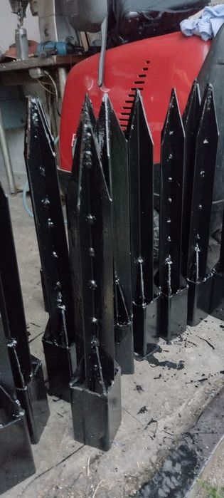 Suport stalp de gard metalic