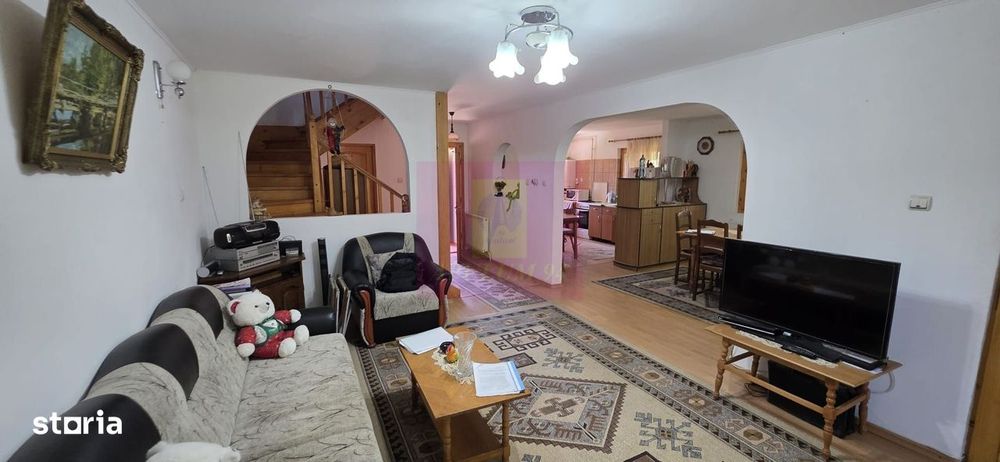 Vila cu 4 camere de vanzare in Busteni