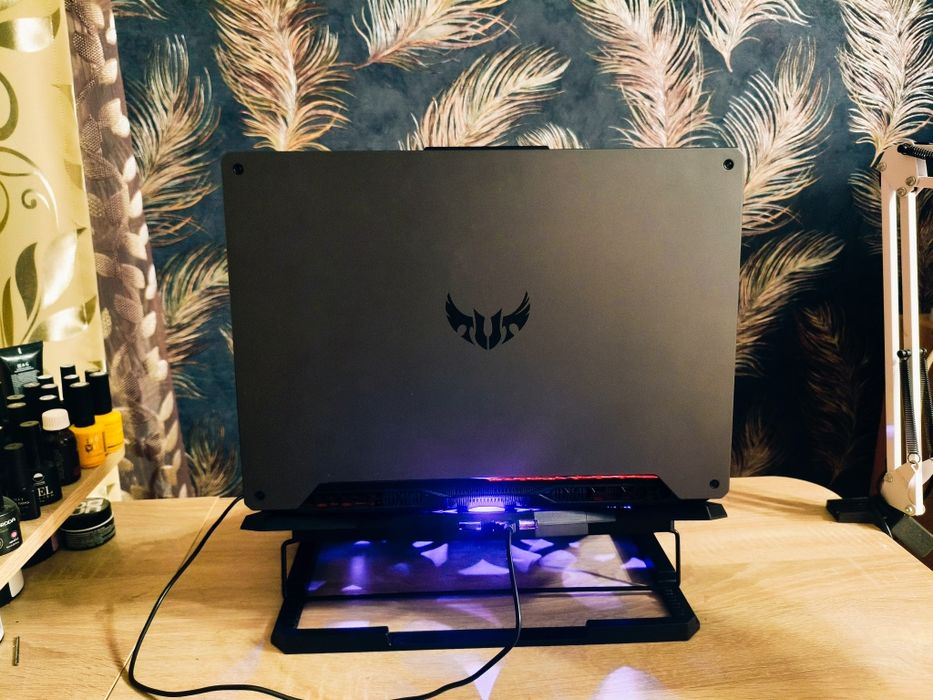 Игровой ноутбук продам