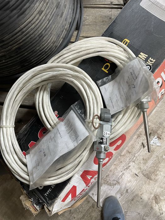 датчик температуры (термопара или RTD)