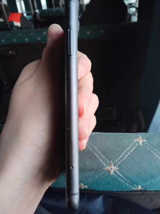 Продам Iphone 11 black 128гб