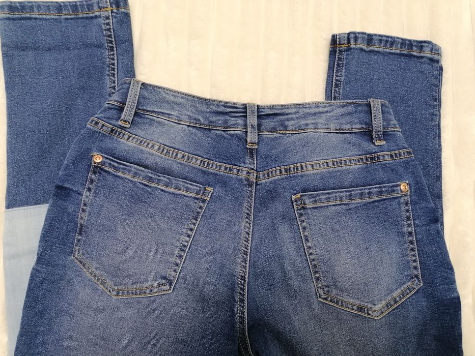 Blugi mărimea M, Rainbow Boyfriend