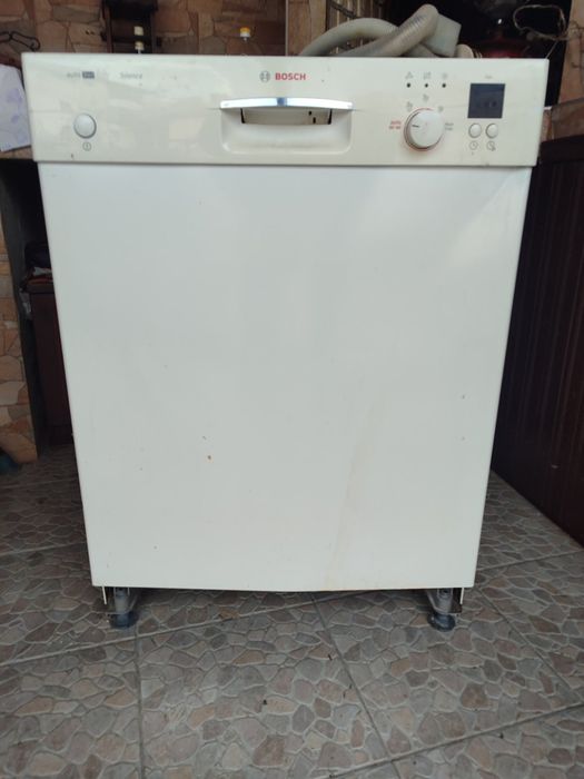 Съдомиялна Bosch