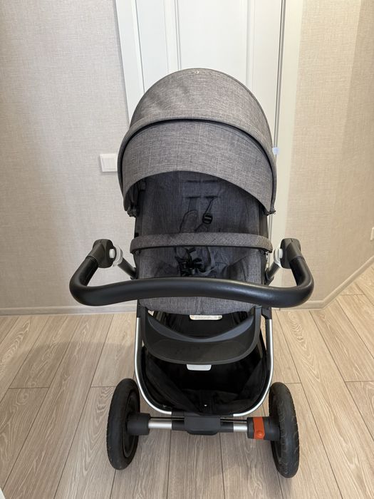 Продам коляску Stokke Trailz