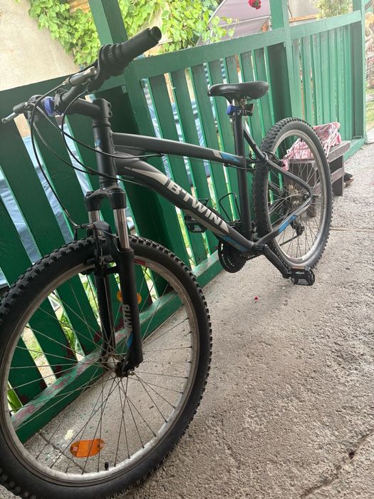 Vand sau schimb  Bicicleta Btwin