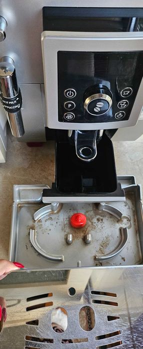 Кафемашина Delonghi автомат