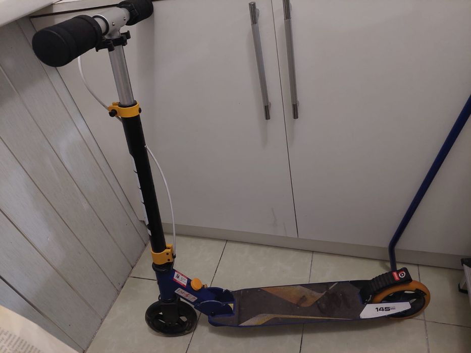 Продам самокат срочно