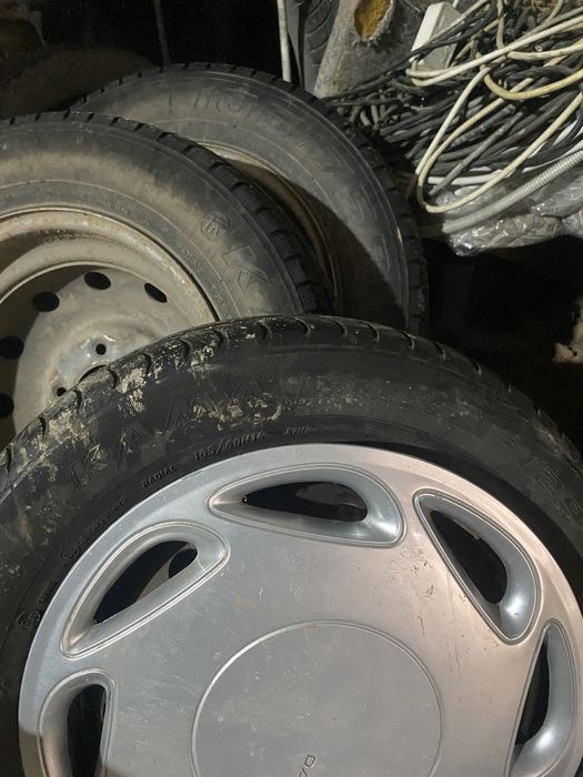 Комплект летный шины хорошом сост