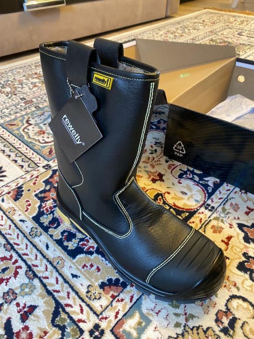 Зимние противоударные ботинки