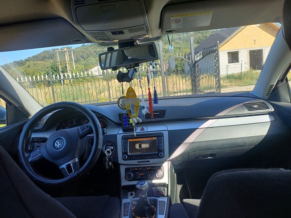 Volkswagen Passat, 4.528 € — imagine 5