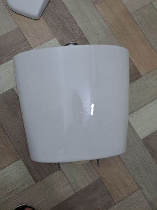 Продам бочок на унитаз