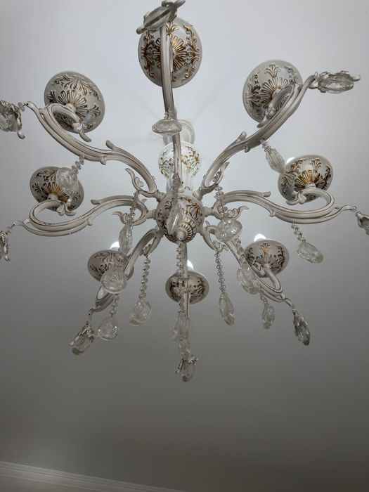 Люстра в отличном состоянии