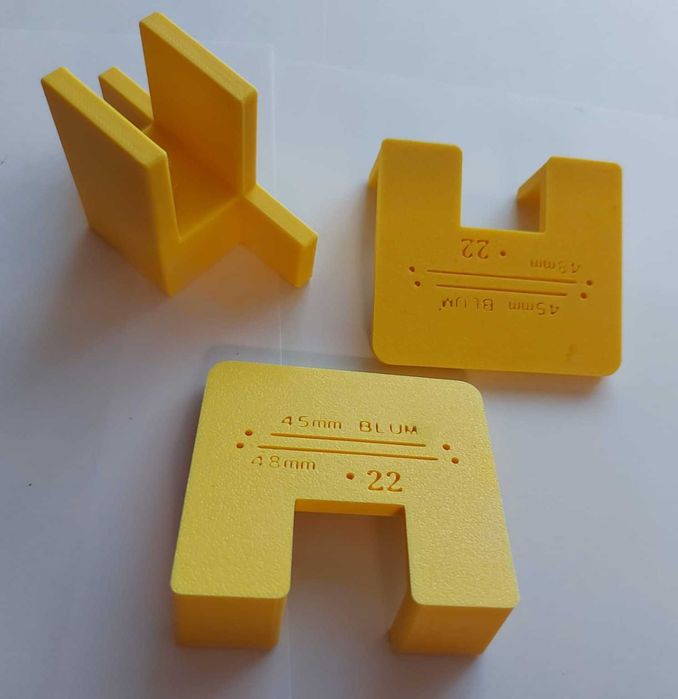 Set sabloane mobila pentru montarea balamalelor