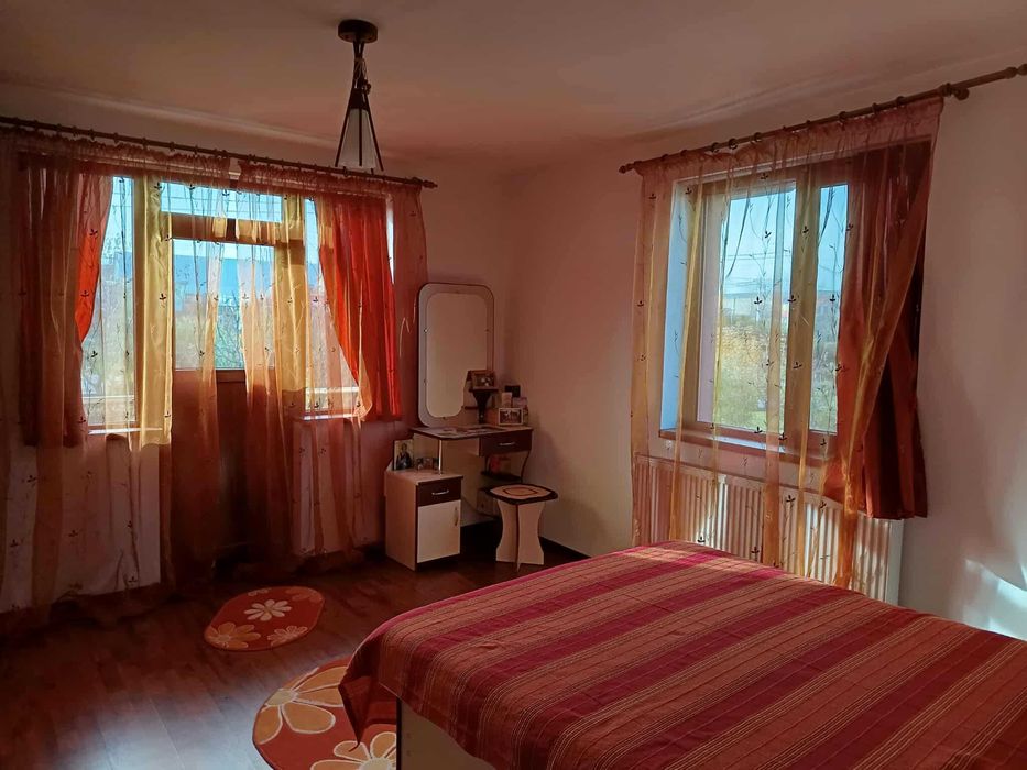 Vand casă spațioasă cu teren generos Sat Mineri, Somova, jud. Tulcea