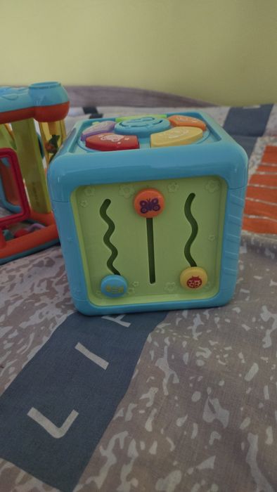 Активни играчки за бебе