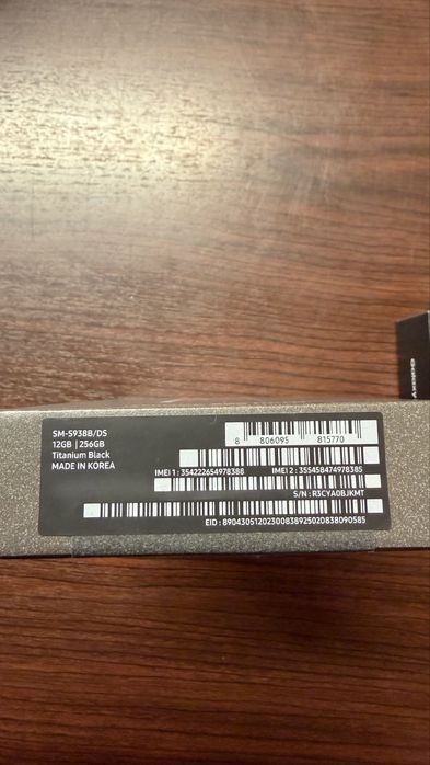 Samsung S25 Ultra Titanium Black 256GB +слушалки