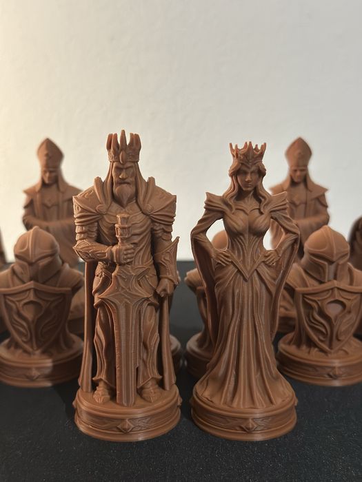 Regnum chess set