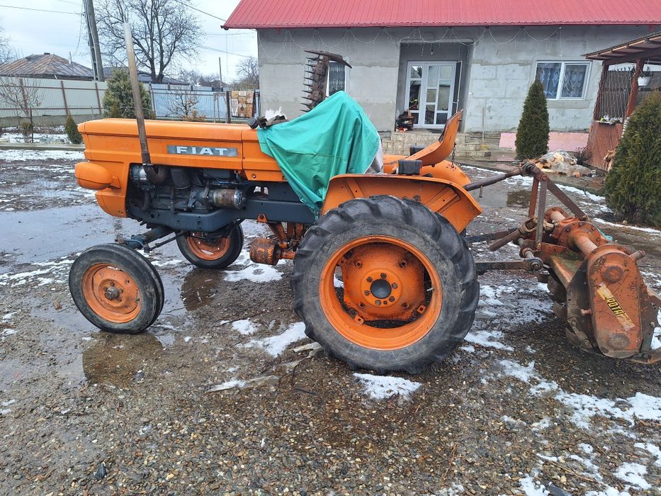 Tractor fiat 250